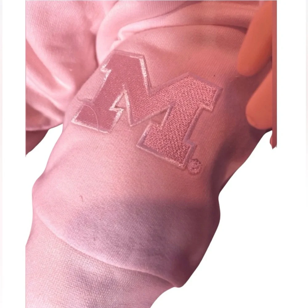 University of Michigan (UofM) Pink Infant Onesie. Authentic. NWT